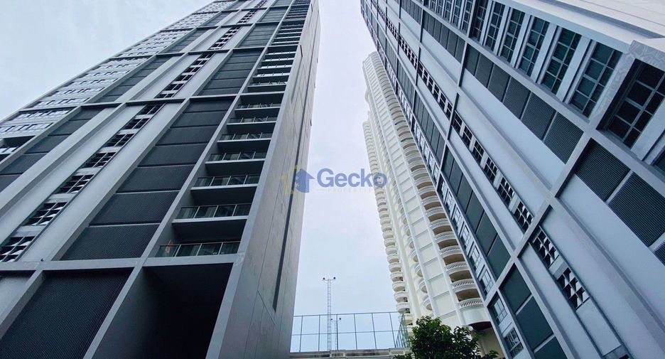 For rent 2 bedrooms condo in North Pattaya, Pattaya
