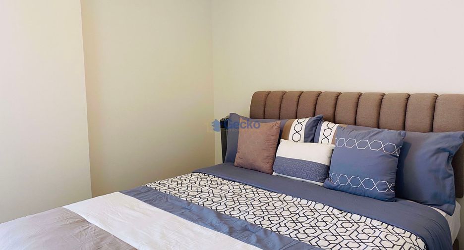 For rent 2 bedrooms condo in North Pattaya, Pattaya