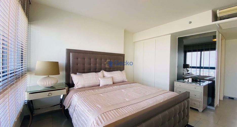 For rent 2 bedrooms condo in North Pattaya, Pattaya