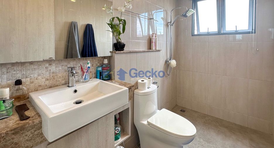 For sale 2 bedrooms condo in Pratumnak, Pattaya