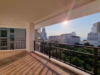 For sale 4 bedrooms condo in Bang Lamung, Chonburi