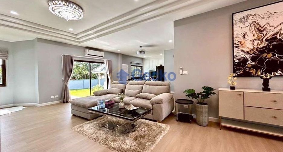 For sale 3 bedrooms house in Sattahip, Chonburi