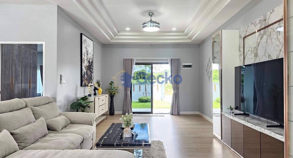 For sale 3 bedrooms house in Sattahip, Chonburi
