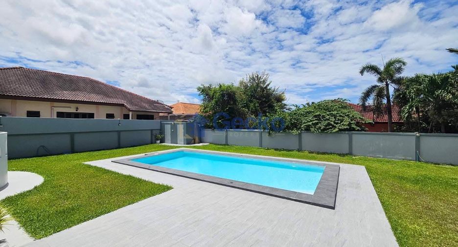 For sale 3 bedrooms house in Sattahip, Chonburi
