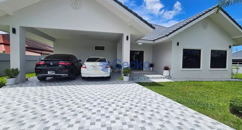 For sale 3 bedrooms house in Sattahip, Chonburi