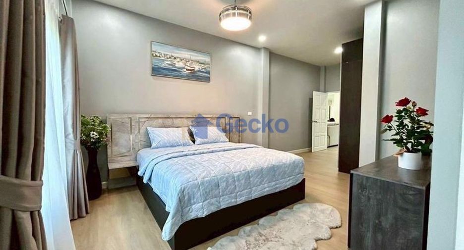 For sale 3 bedrooms house in Sattahip, Chonburi
