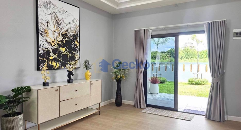 For sale 3 bedrooms house in Sattahip, Chonburi