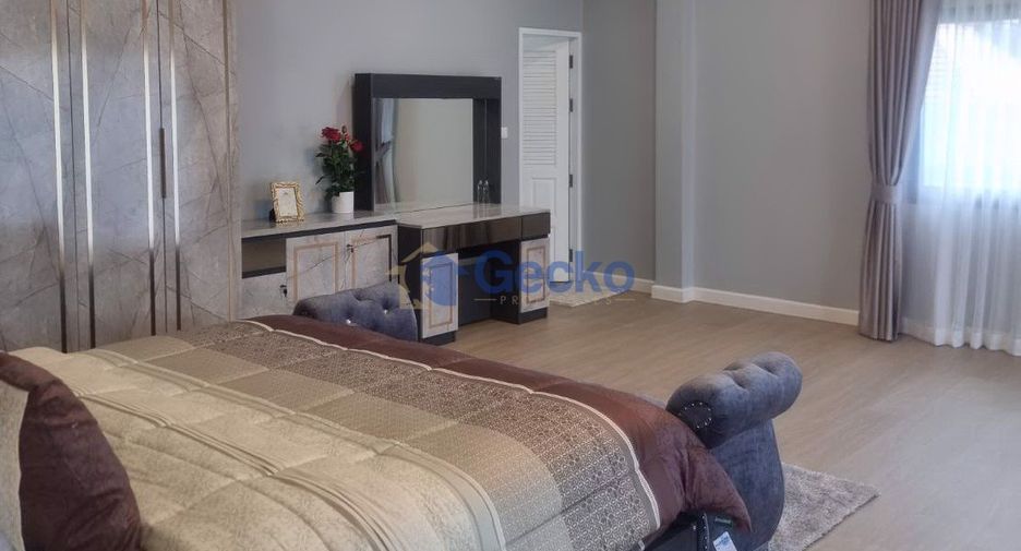 For sale 3 bedrooms house in Sattahip, Chonburi