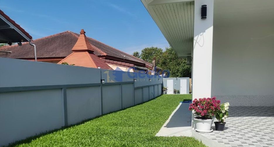 For sale 3 bedrooms house in Sattahip, Chonburi