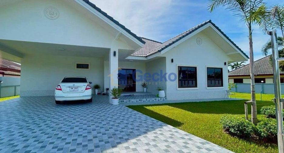 For sale 3 bedrooms house in Sattahip, Chonburi