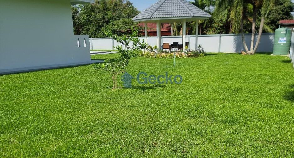 For sale 3 bedrooms house in Sattahip, Chonburi