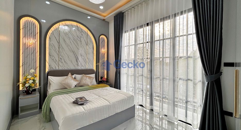 For sale 4 bedrooms house in Bang Lamung, Chonburi