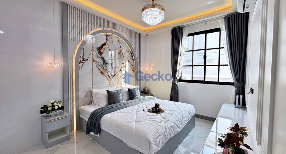 For sale 4 bedrooms house in Bang Lamung, Chonburi