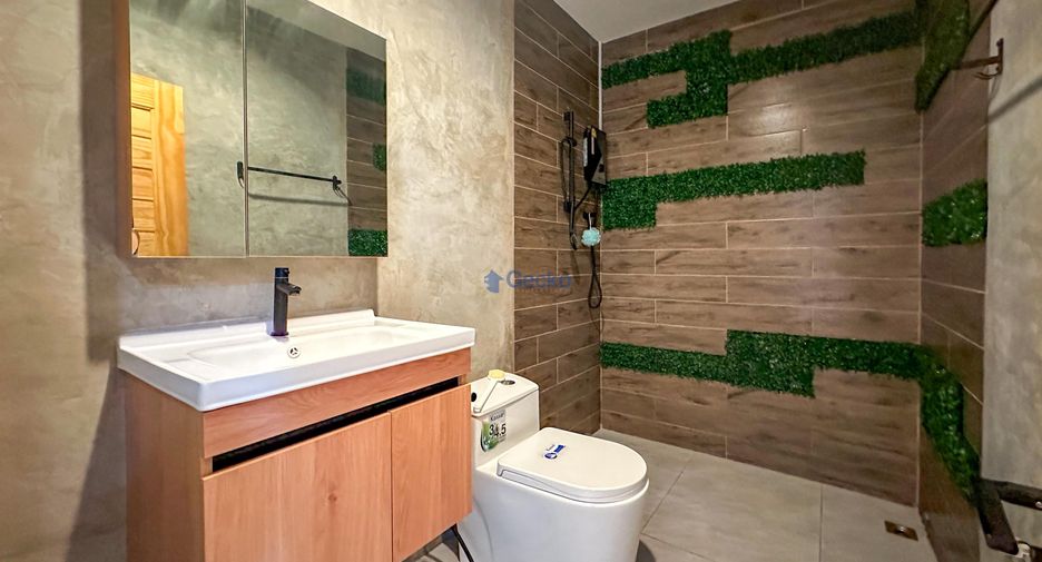 Casa en alquiler y en venta de 6 habitaciones en Jomtien, Pattaya