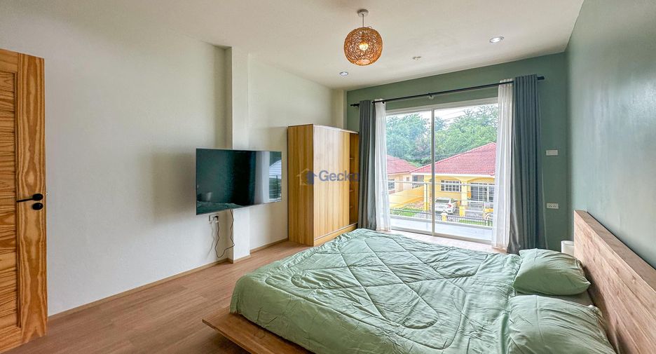 Casa en alquiler y en venta de 6 habitaciones en Jomtien, Pattaya