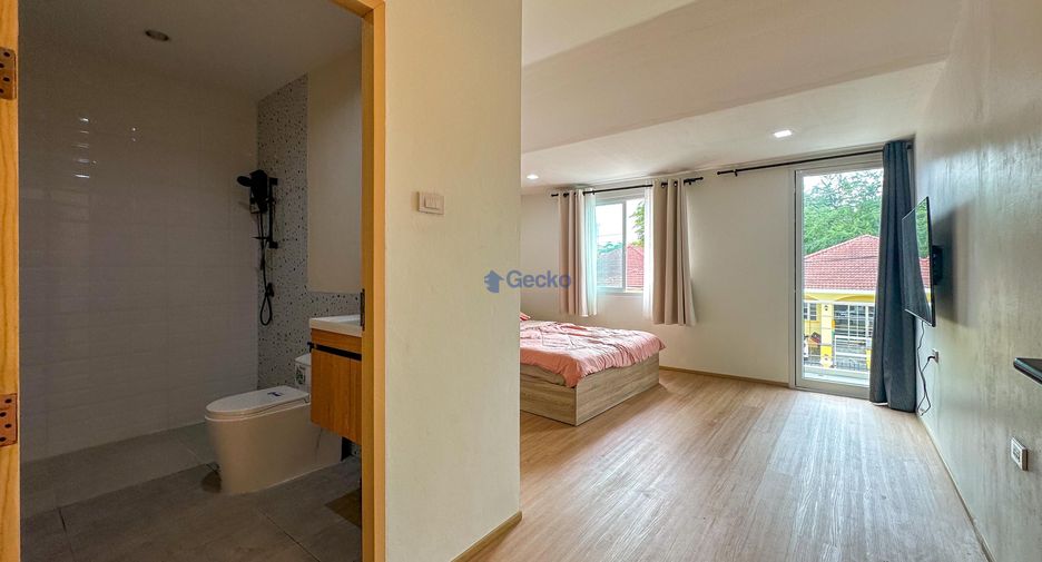 Casa en alquiler y en venta de 6 habitaciones en Jomtien, Pattaya