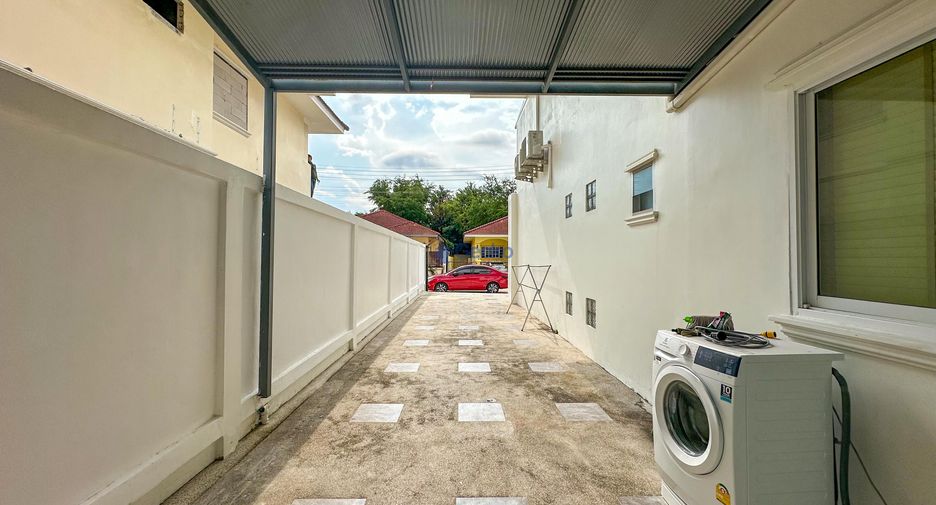 Casa en alquiler y en venta de 6 habitaciones en Jomtien, Pattaya