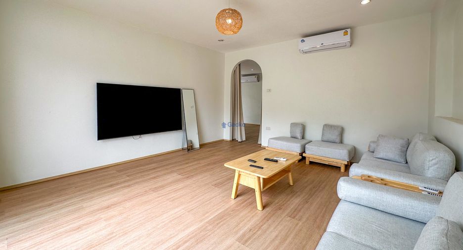 For rent そして for sale 6 ベッドルーム house in Jomtien, Pattaya