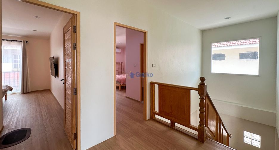 Casa en alquiler y en venta de 6 habitaciones en Jomtien, Pattaya