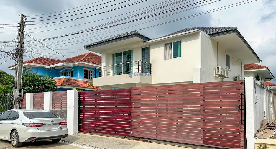 Casa en alquiler y en venta de 6 habitaciones en Jomtien, Pattaya