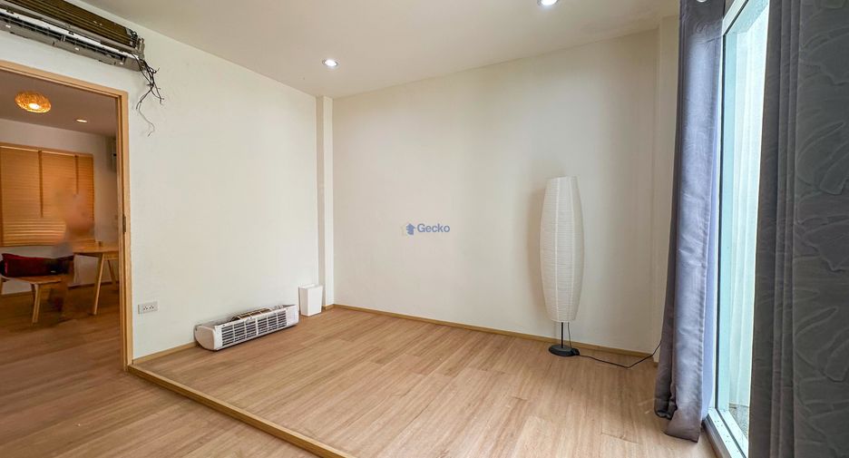 For rent そして for sale 6 ベッドルーム house in Jomtien, Pattaya