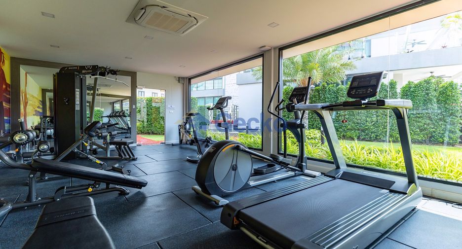 For sale 2 bedrooms condo in Jomtien, Pattaya