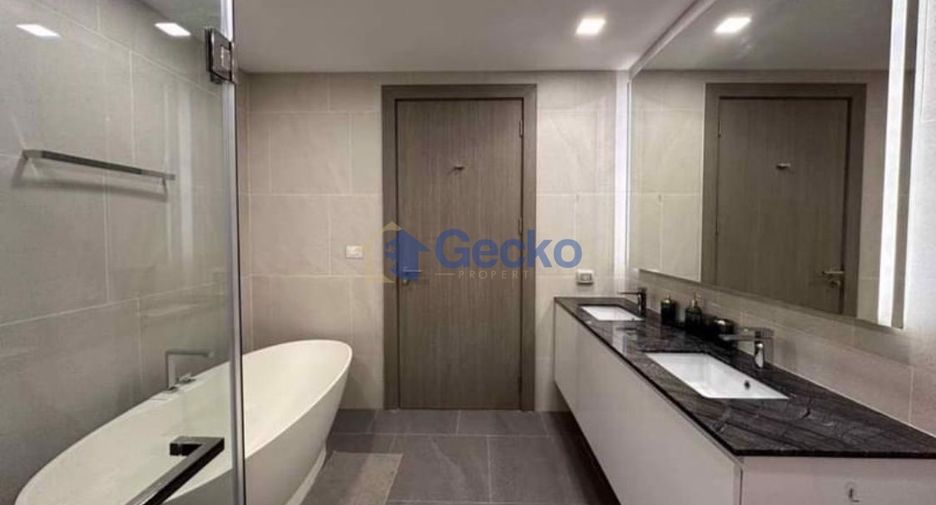 For sale 2 bedrooms condo in Jomtien, Pattaya