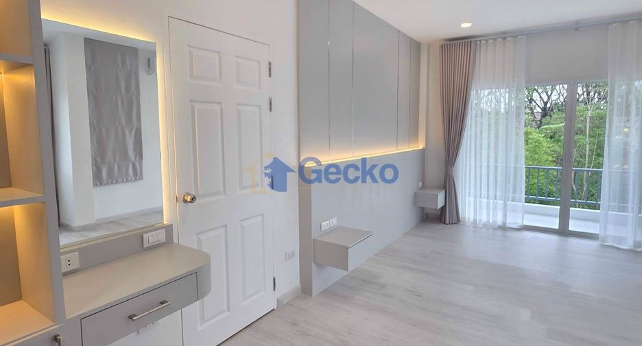 Haus zum Kauf mit 4 Zimmer in Sattahip, Chonburi