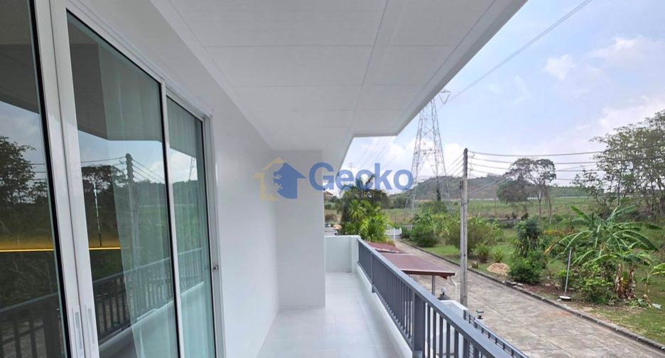 Haus zum Kauf mit 4 Zimmer in Sattahip, Chonburi