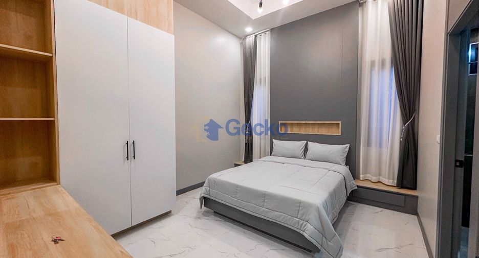 Haus zur Miete und zum Kauf mit 5 Zimmer in East Pattaya, Pattaya