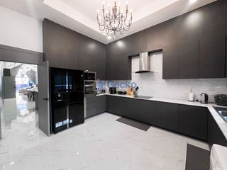 For rent and for sale 5 bedrooms house in Bang Lamung, Chonburi