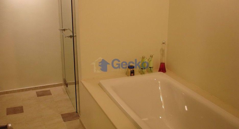 For sale 3 bedrooms condo in Central Pattaya, Pattaya