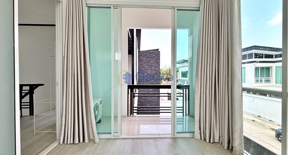 Haus zur Miete und zum Kauf mit 4 Zimmer in Huay Yai, Pattaya