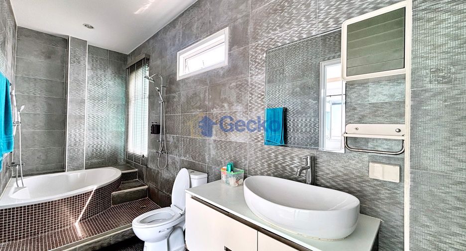 Haus zur Miete und zum Kauf mit 4 Zimmer in Huay Yai, Pattaya