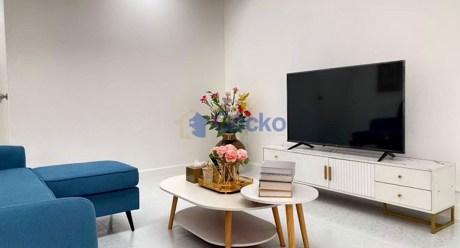 For rent 3 bedrooms condo in Jomtien, Pattaya