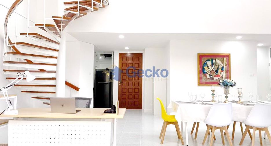 For rent 3 bedrooms condo in Jomtien, Pattaya