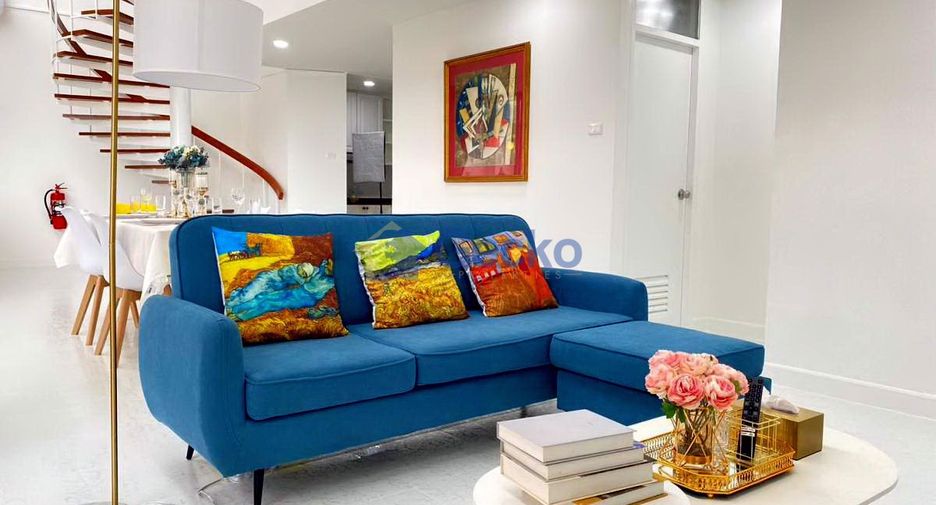 For rent 3 bedrooms condo in Jomtien, Pattaya