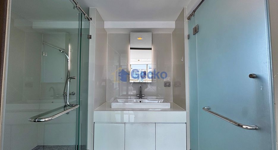 For sale 2 bedrooms condo in North Pattaya, Pattaya