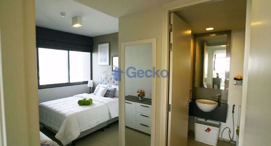 For rent 2 bedrooms condo in Pratumnak, Pattaya