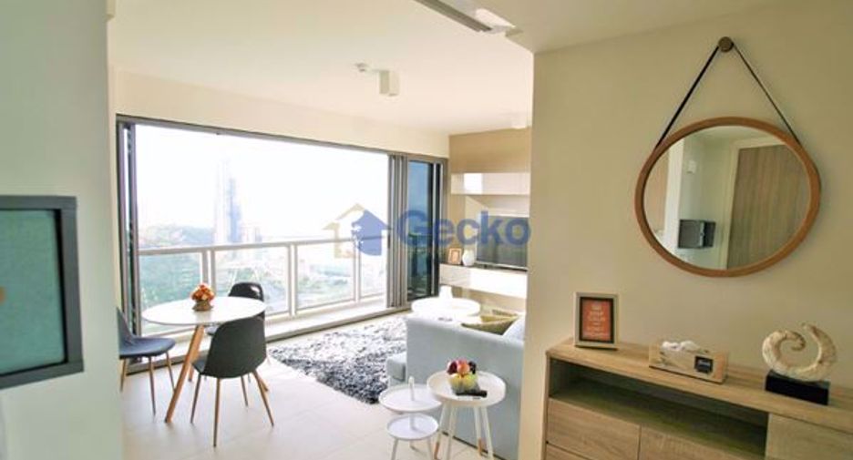 For rent 2 bedrooms condo in Pratumnak, Pattaya
