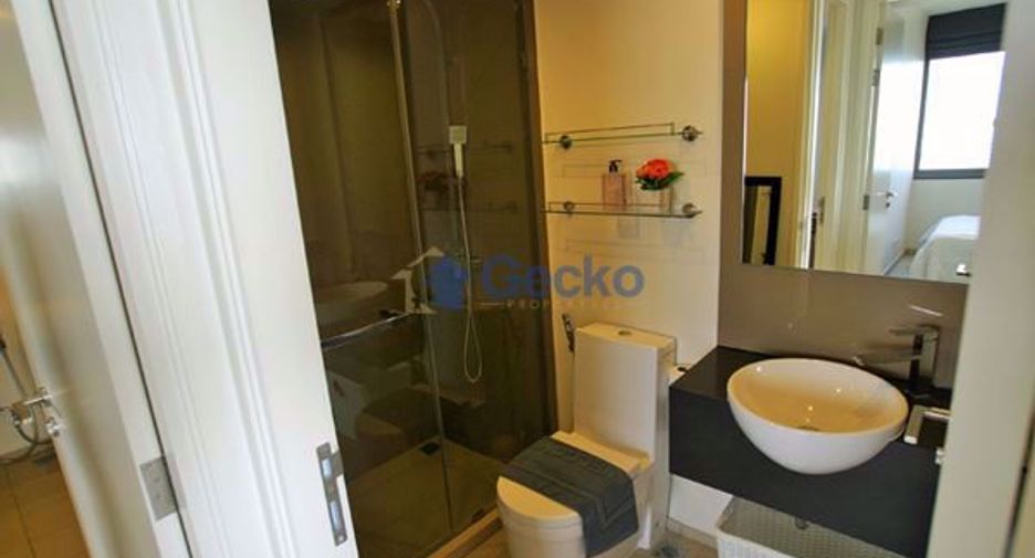 For rent 2 bedrooms condo in Pratumnak, Pattaya
