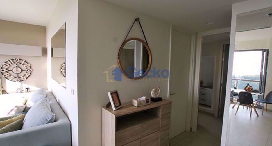 For rent 2 bedrooms condo in Pratumnak, Pattaya
