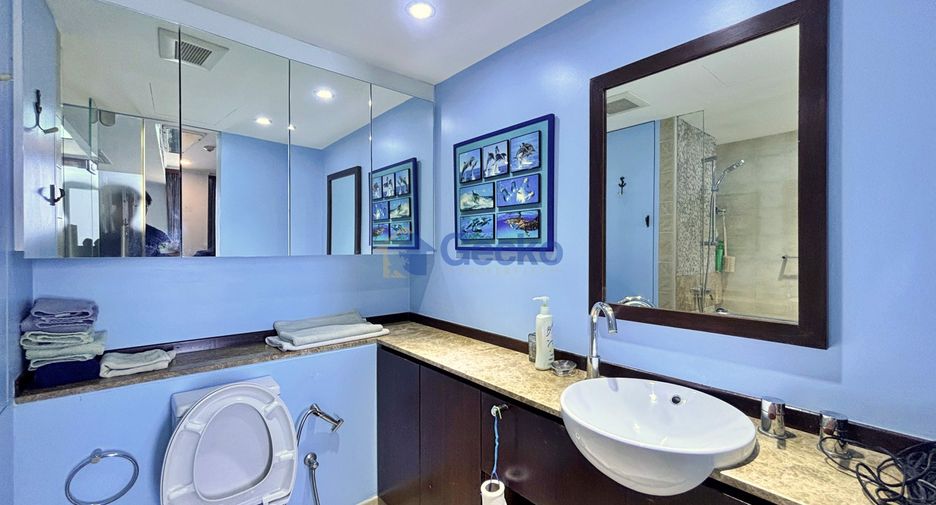 For sale 2 bedrooms condo in Central Pattaya, Pattaya