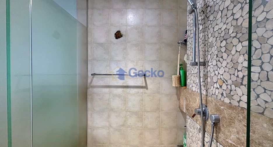 For sale 2 bedrooms condo in Central Pattaya, Pattaya