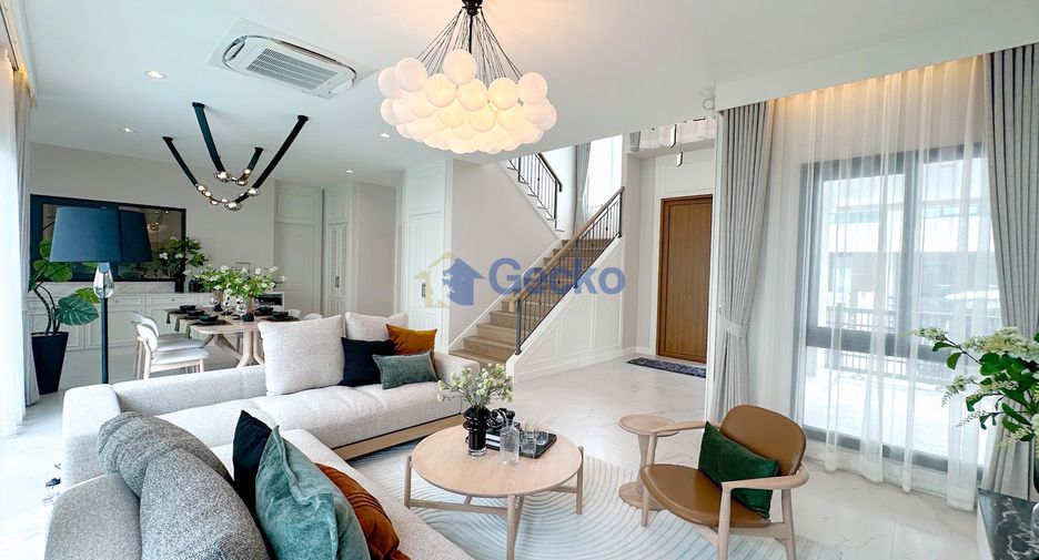Casa en venta de 4 habitaciones en Bang Lamung, Chonburi
