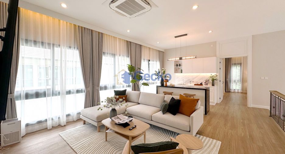 Casa en venta de 4 habitaciones en Bang Lamung, Chonburi