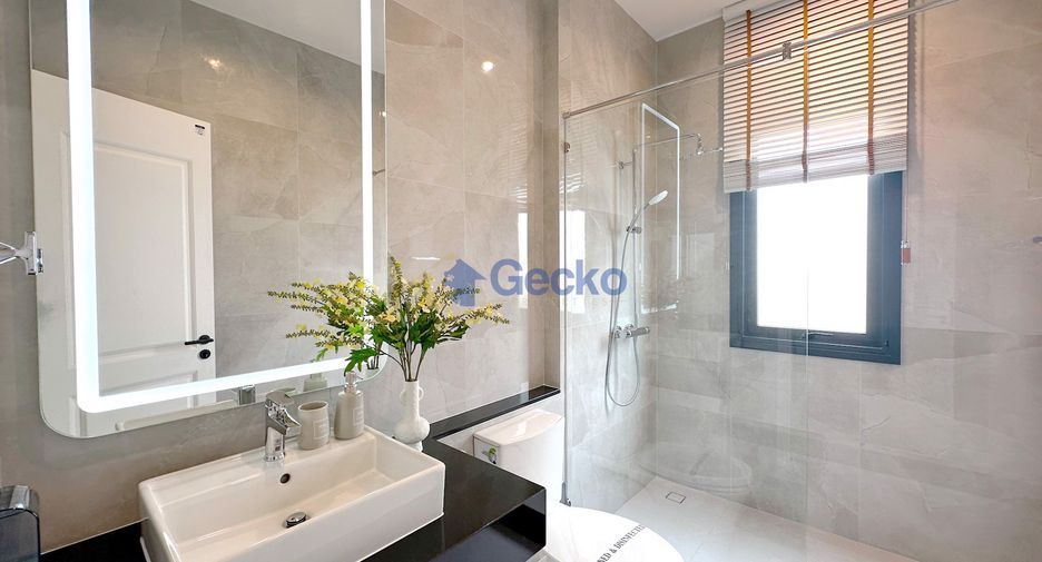 Casa en venta de 4 habitaciones en Bang Lamung, Chonburi