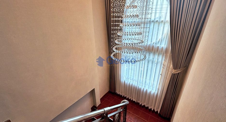 Haus zum Kauf mit 4 Zimmer in East Pattaya, Pattaya