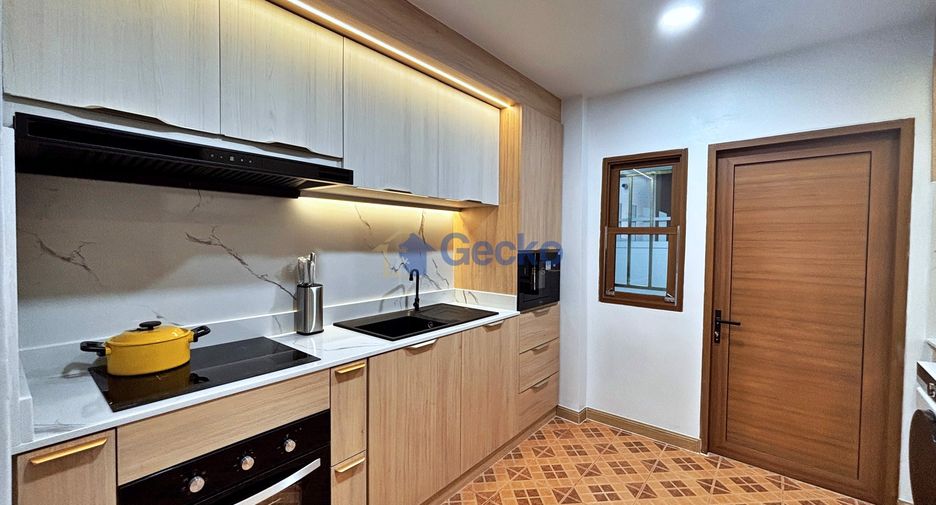 Haus zum Kauf mit 4 Zimmer in East Pattaya, Pattaya