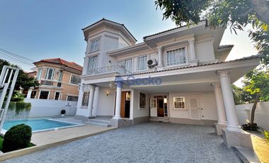 Haus zum Kauf mit 4 Zimmer in East Pattaya, Pattaya
